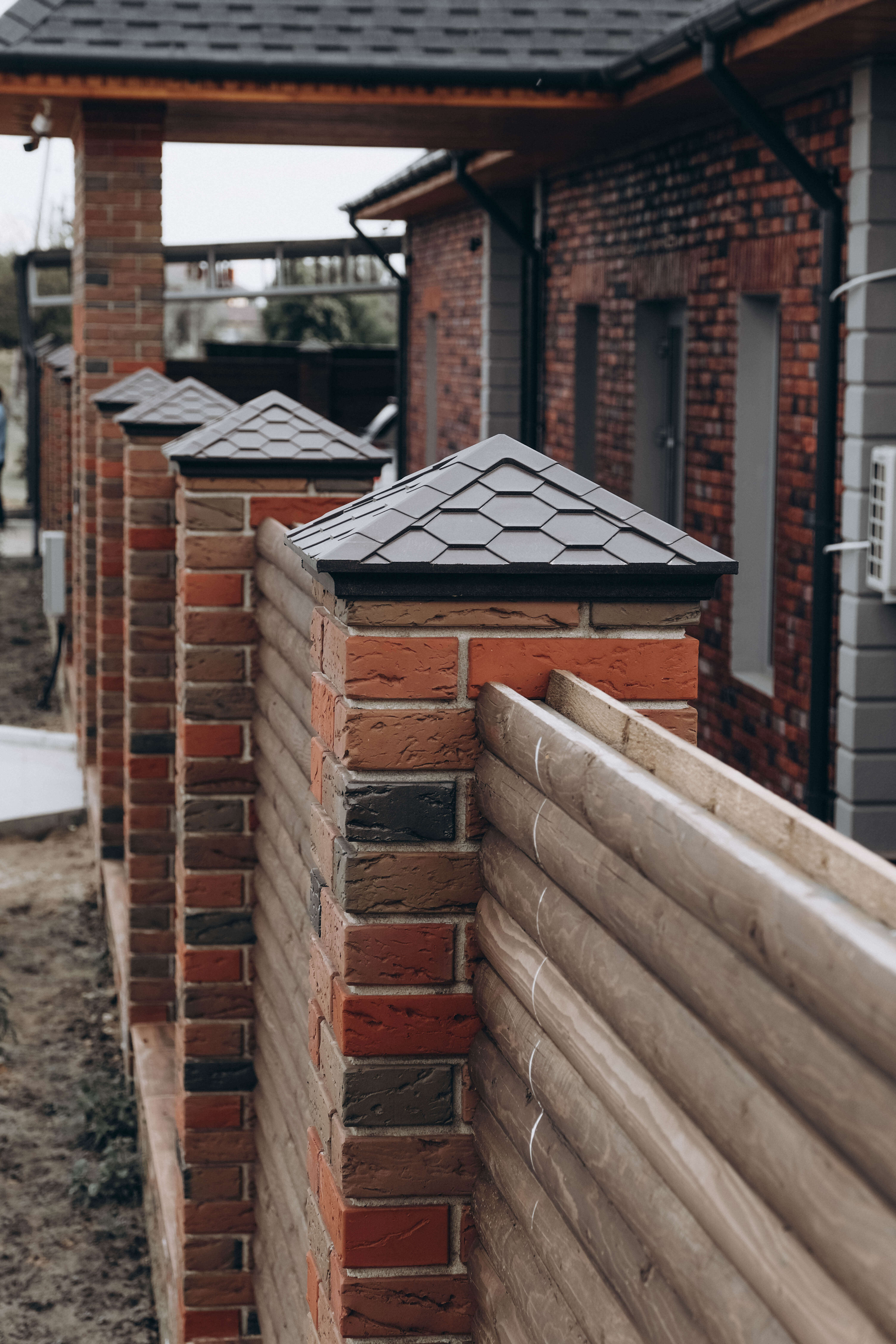 Колпак Zking Эверест Коричневый на столб 1.5х1.5 кирпича (390х390мм) в Шатуре фото