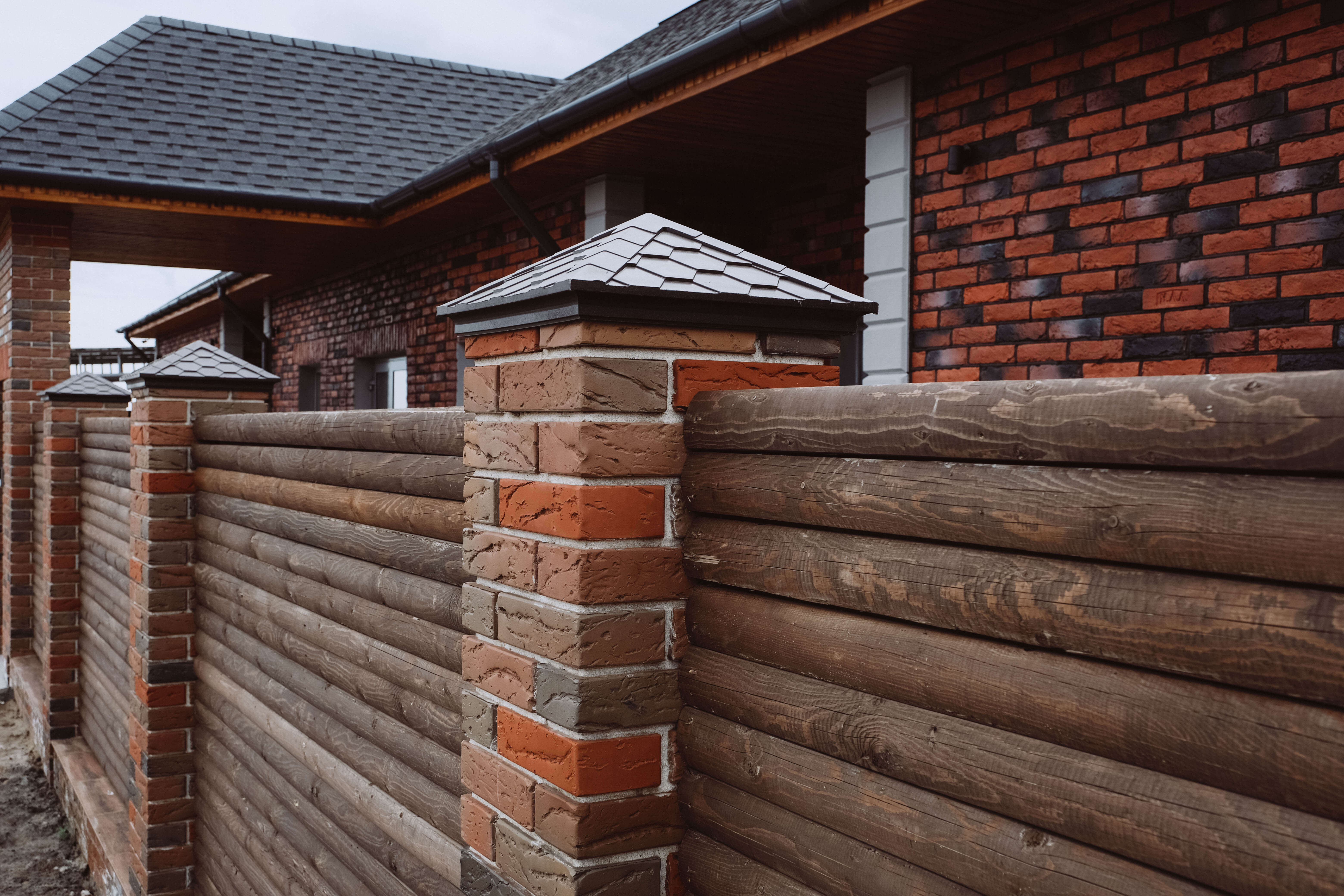 Колпак Zking Эверест Коричневый на столб 1.5х1.5 кирпича (390х390мм) в Шатуре фото