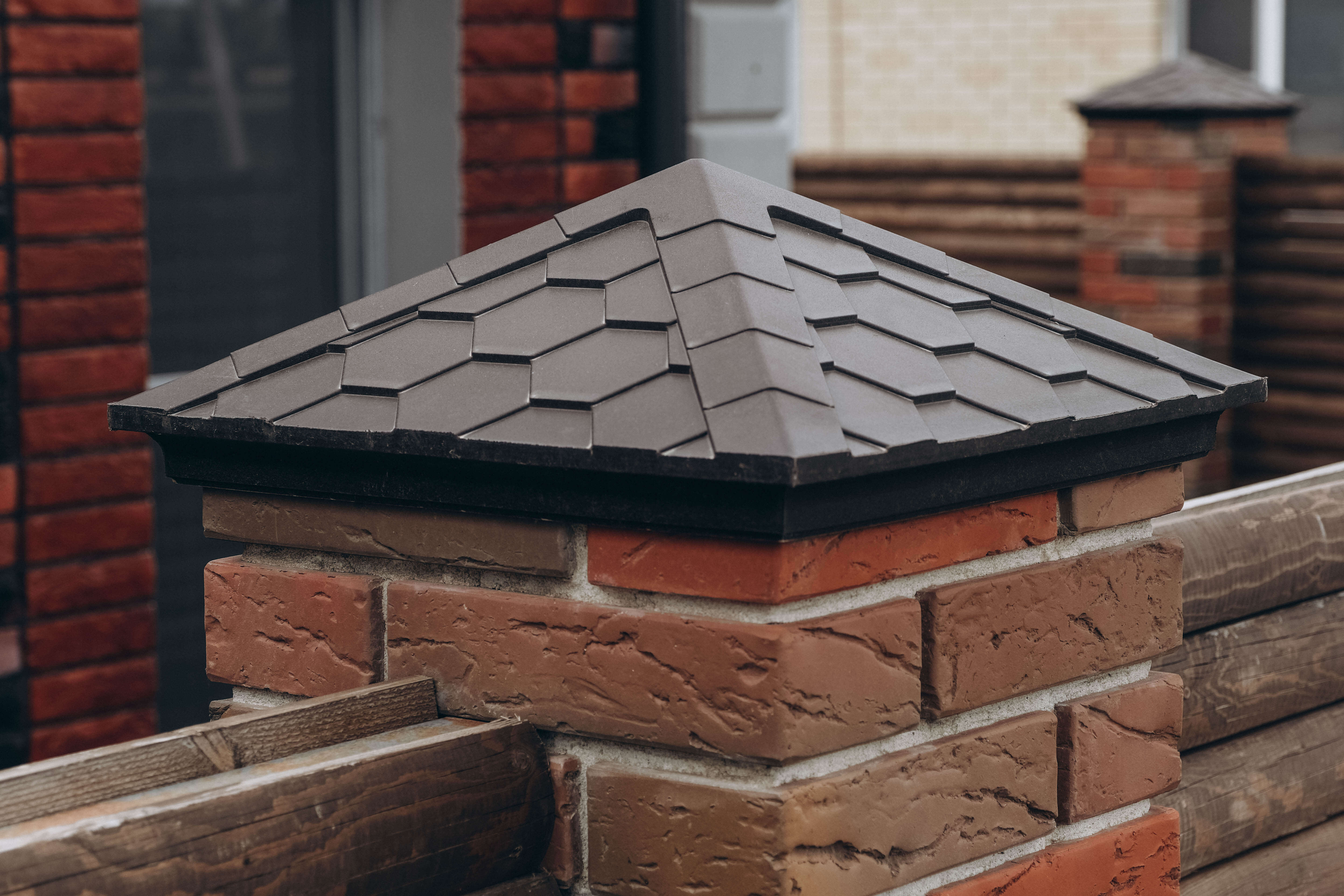 Колпак Zking Эверест Коричневый на столб 1.5х1.5 кирпича (390х390мм) в Шатуре фото